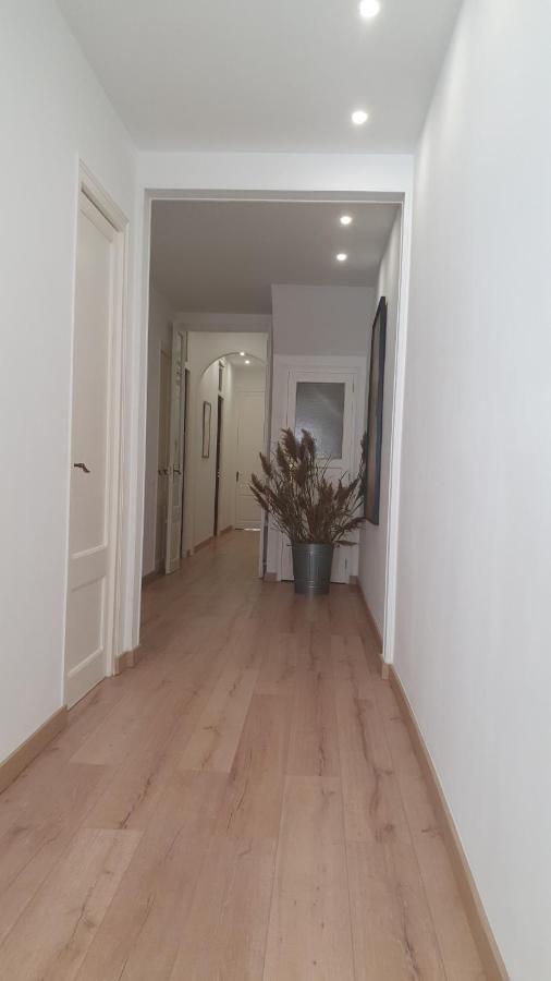Apartamento Nuevo En Terrassa Centro المظهر الخارجي الصورة